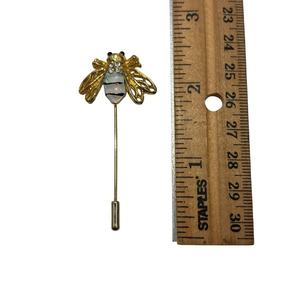Vintage Gold Tone White Enamel Rhinestone Bumble Bee Insect Stick Pin